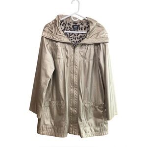 Sharon Young Metallic gold jacket.